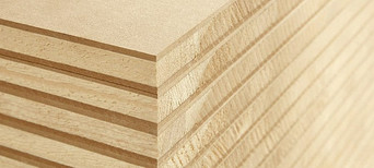 Premium-Tischlerplatten und Sperrholz